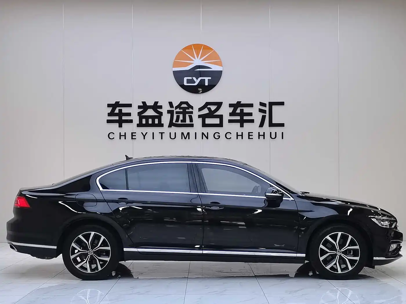 Volkswagen Magotan 2020 330TSI DSG Leading фото 25