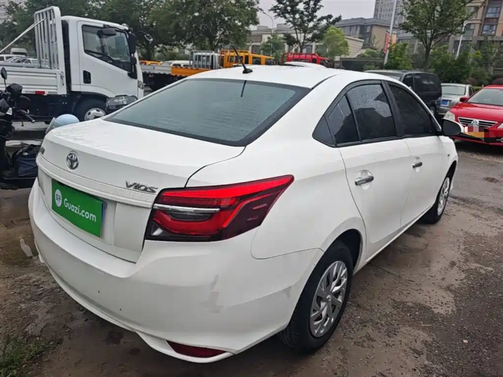 Toyota Vios 2022 1.5L 20th Anniversary Edition фото 7