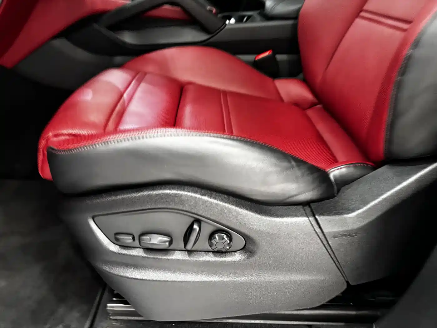 PORSCHE CAYENNE NEW ENERGY