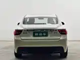 Фото 5 - Geely Borui