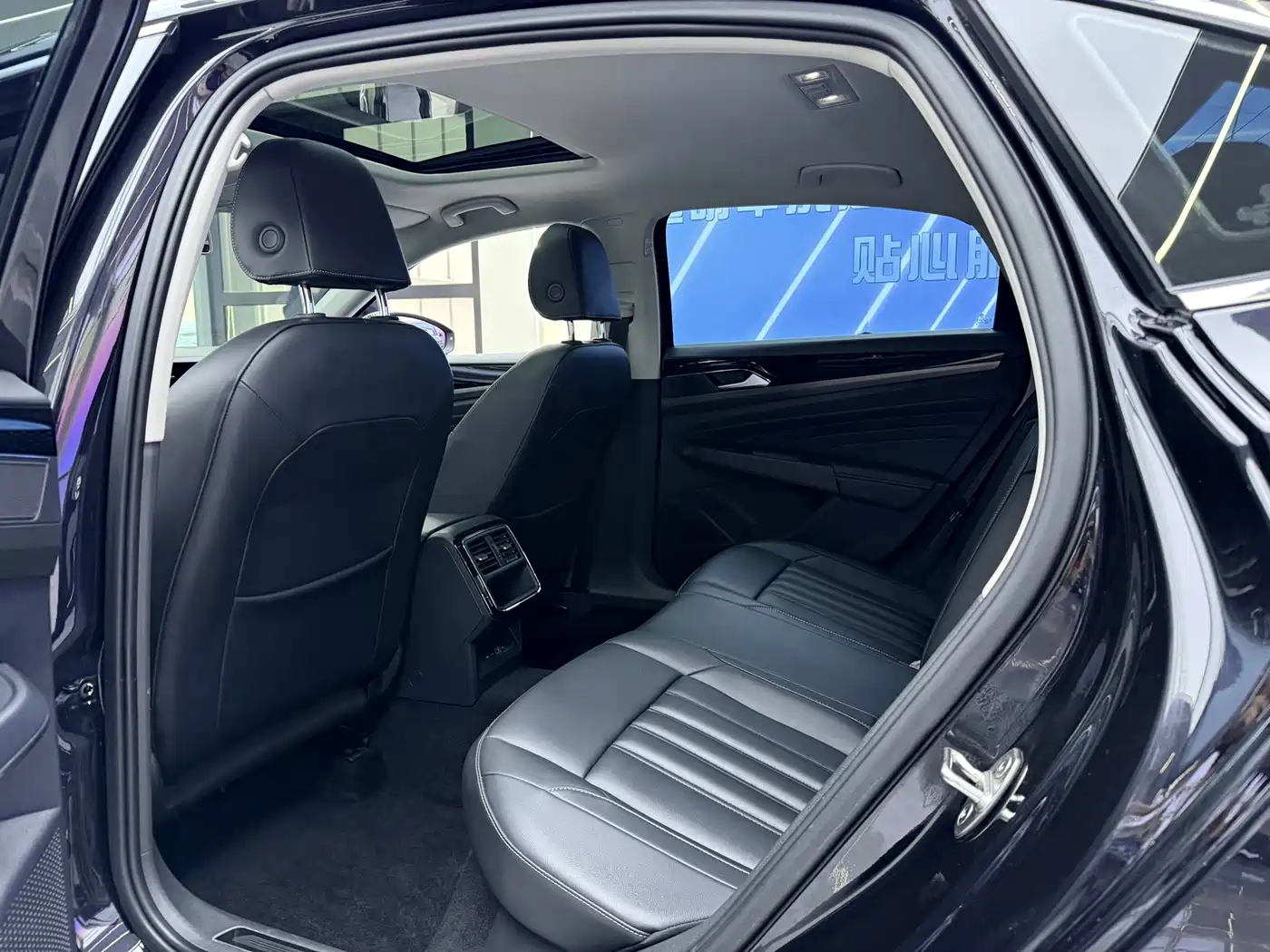Volkswagen Passat 2020 Facelift 280TSI Business Version China VI фото 7
