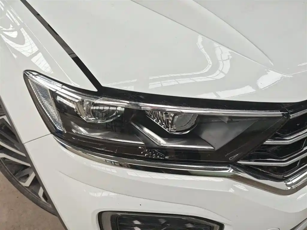 Volkswagen T-ROC 2022 280TSI DSG 2WD Comfort PLUS фото 11