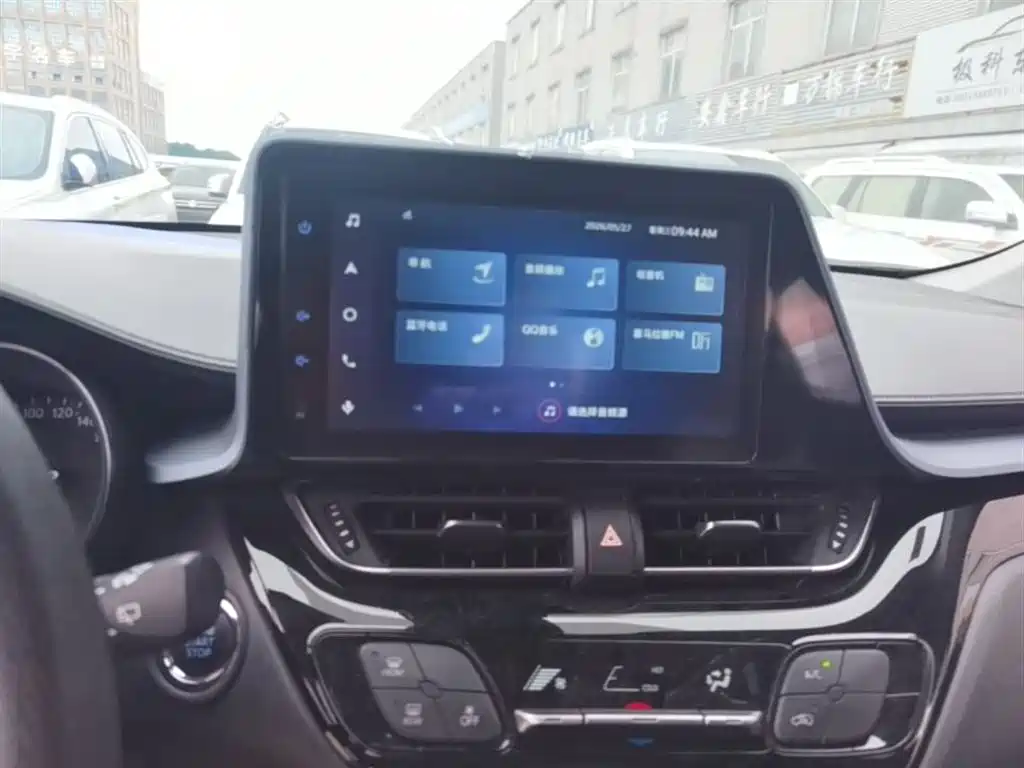 Toyota IZOA 2021 2.0L Yichi Edition фото 13