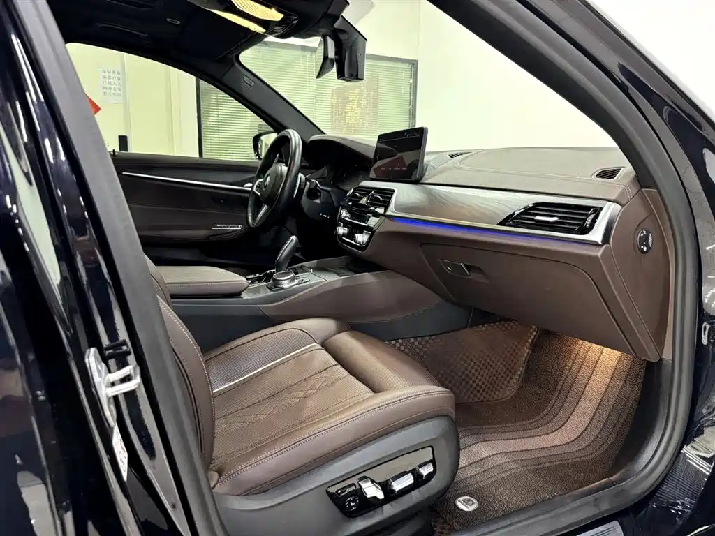 BMW 5 Series 2021 Facelift 530Li Premium M Sport Package фото 11
