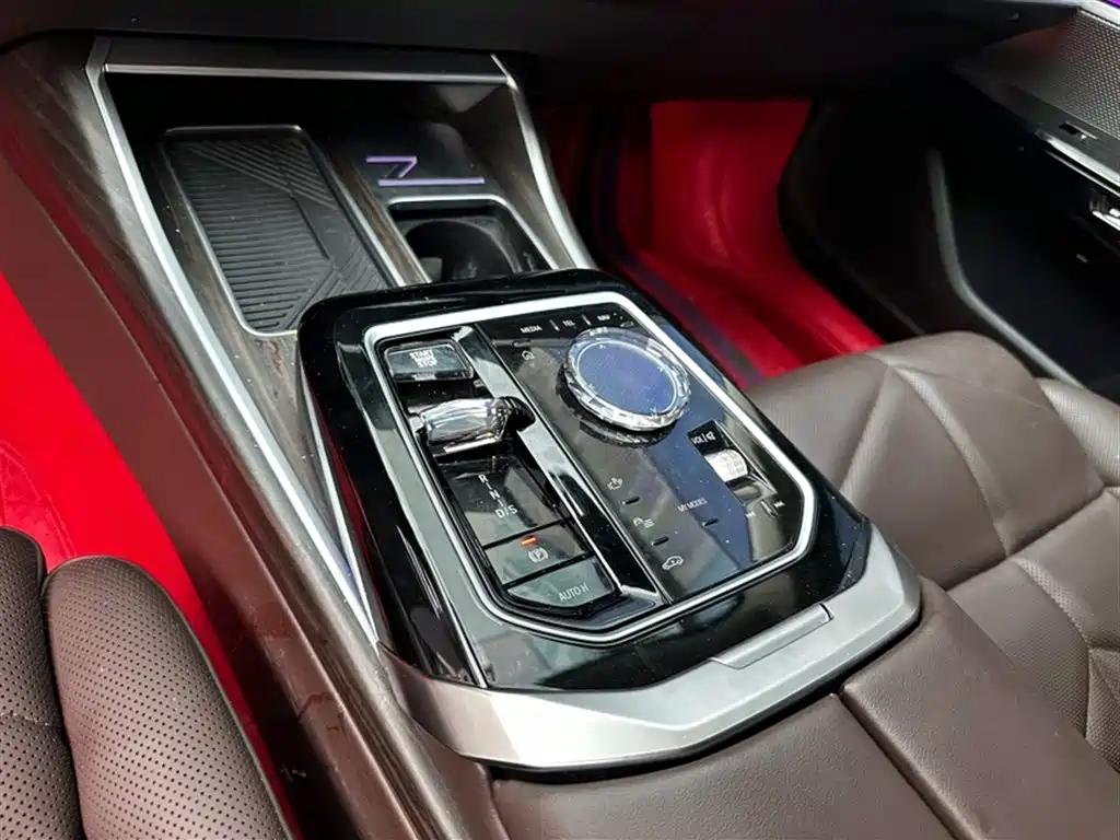 BMW 7 Series 2023 Model 740Li Leading M Sport Package фото 22