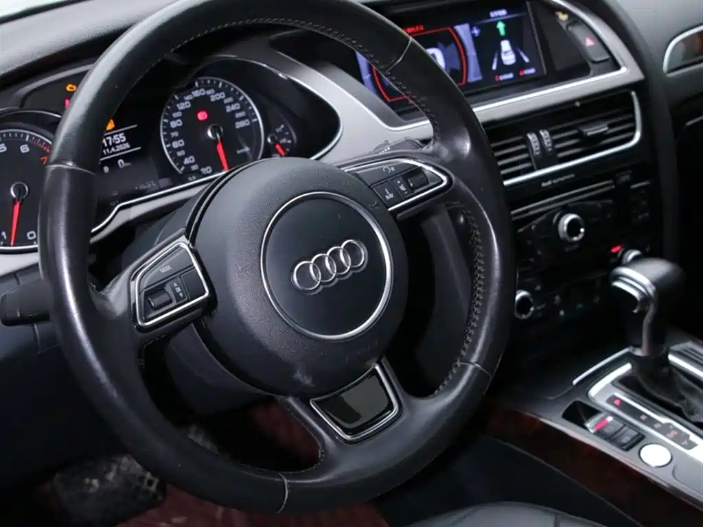 Audi A4L 2016 35 TFSI Automatic Comfort фото 9