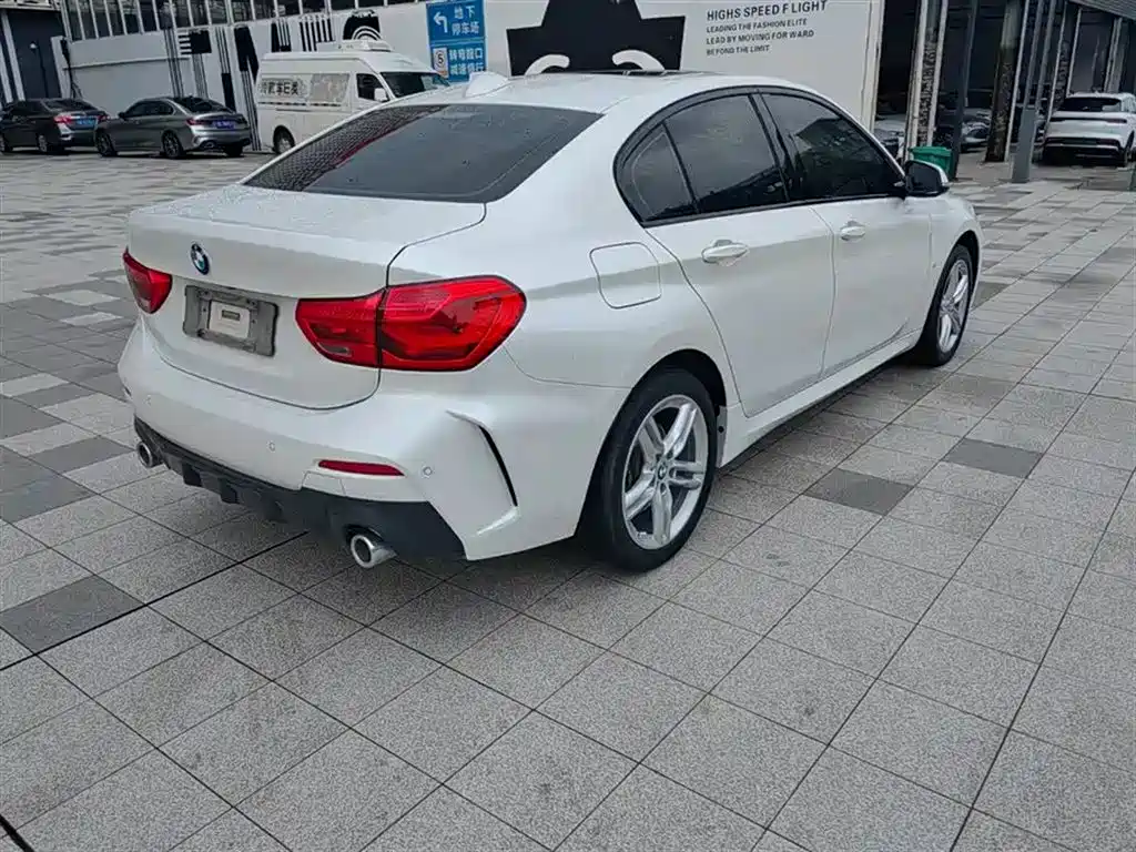 BMW 1 Series 2020 Model 120i M Sport Package фото 7