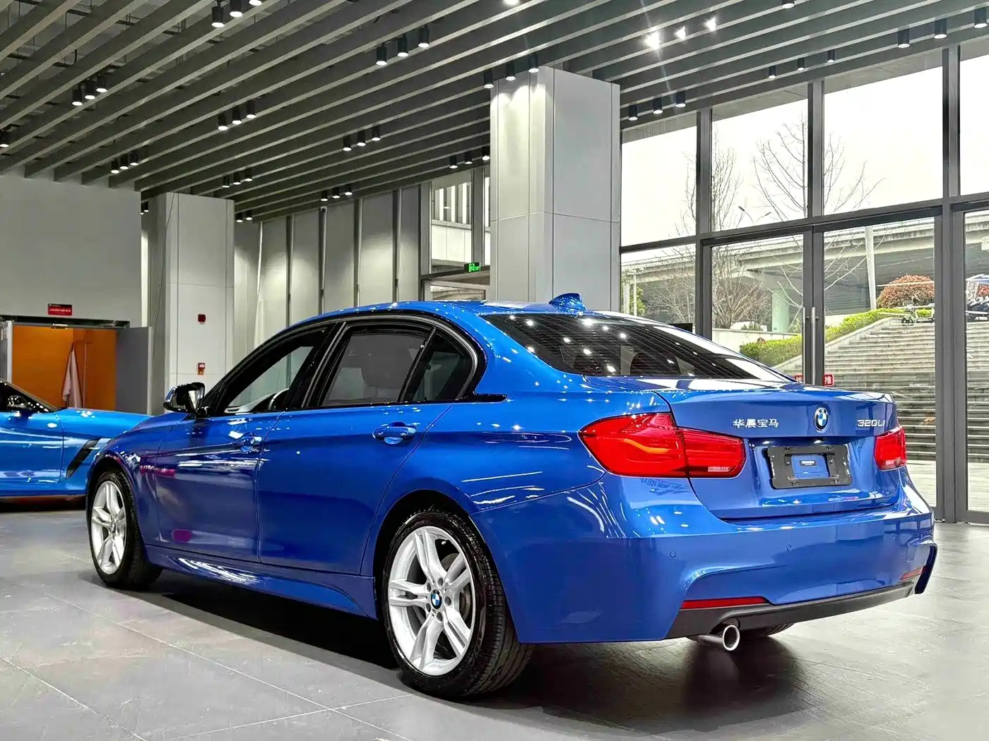 BMW 3 Series 2016 320Li Luxury Design Package фото 8