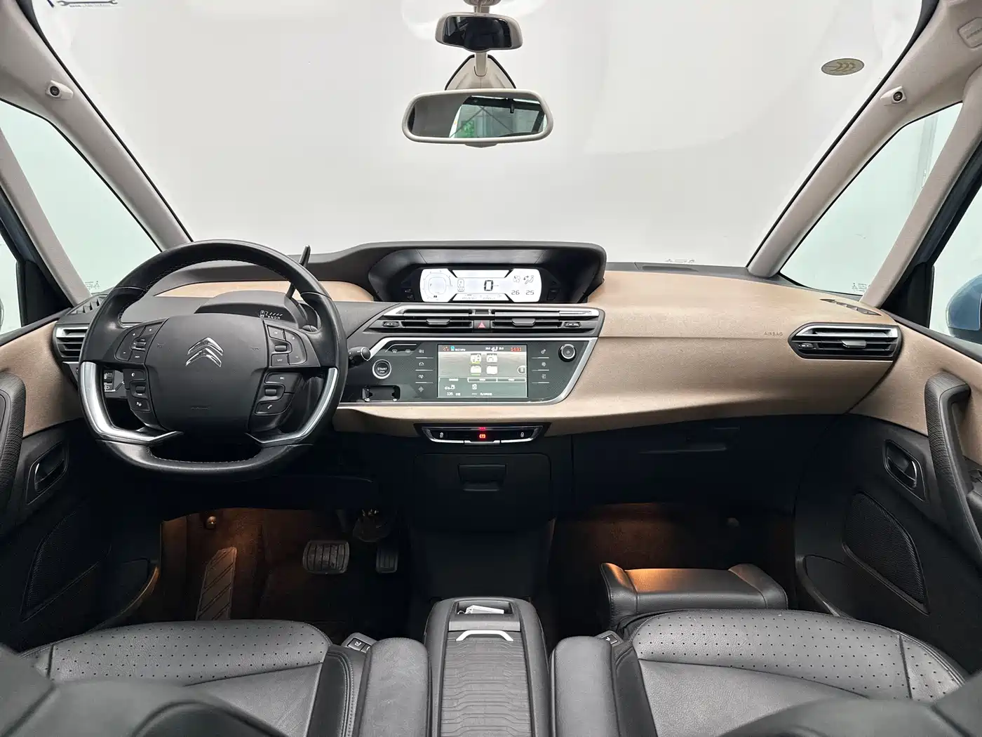 Citroën C4 Picasso 2015 Grand 1.6T Luxury 7-seater фото 41