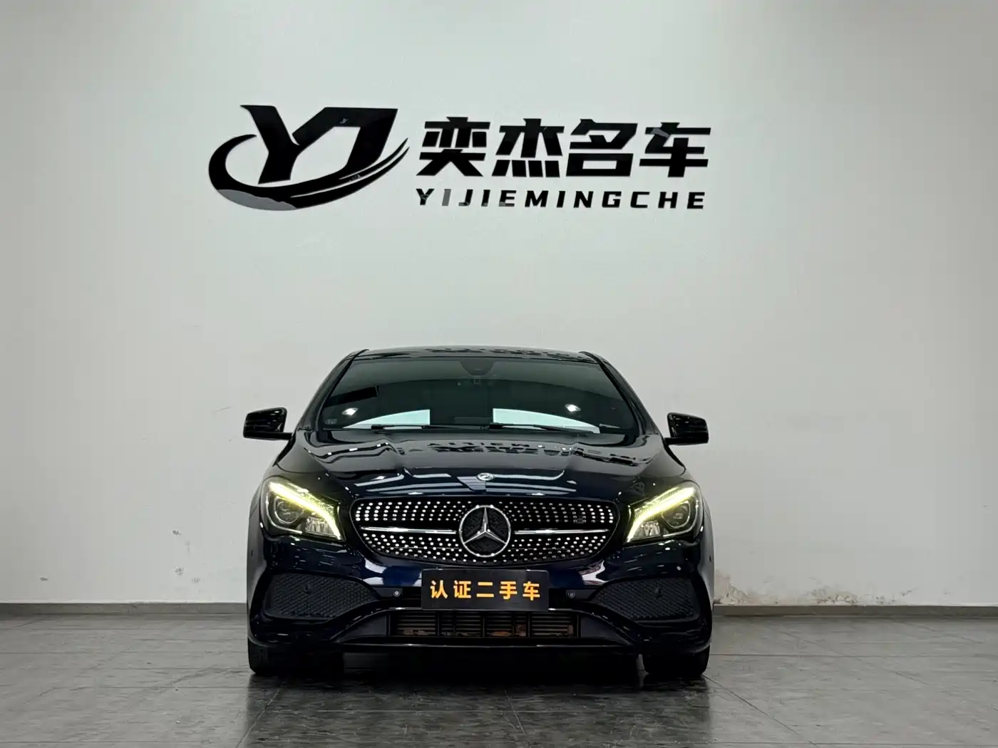 Mercedes-Benz CLA (Import) 2019 CLA 220 4MATIC фото 2