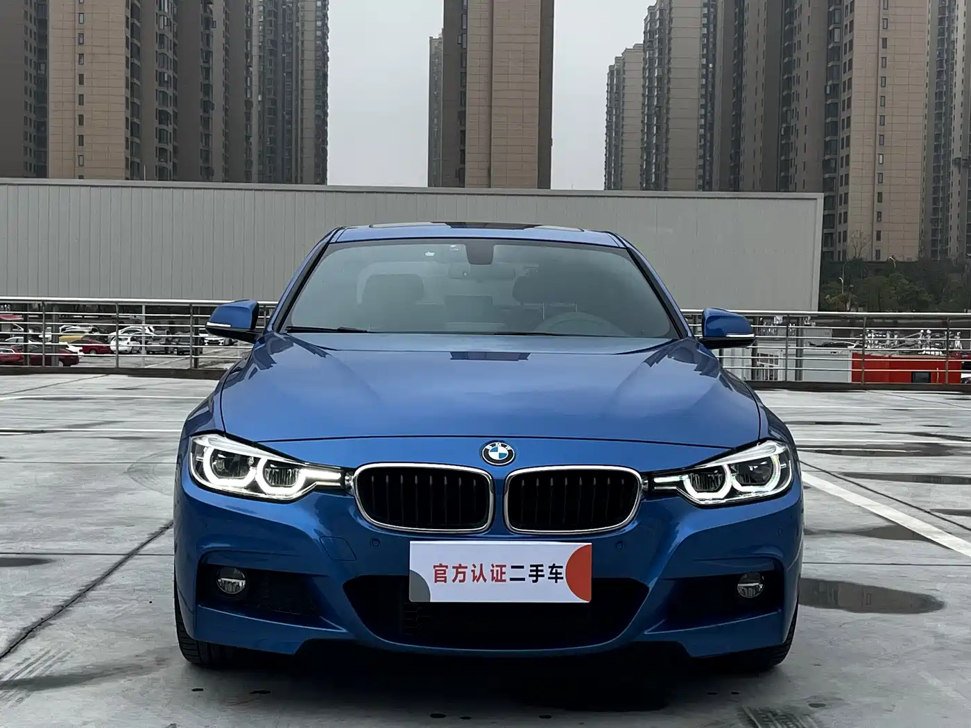 BMW 3 Series 2017 320i M Sport фото 2