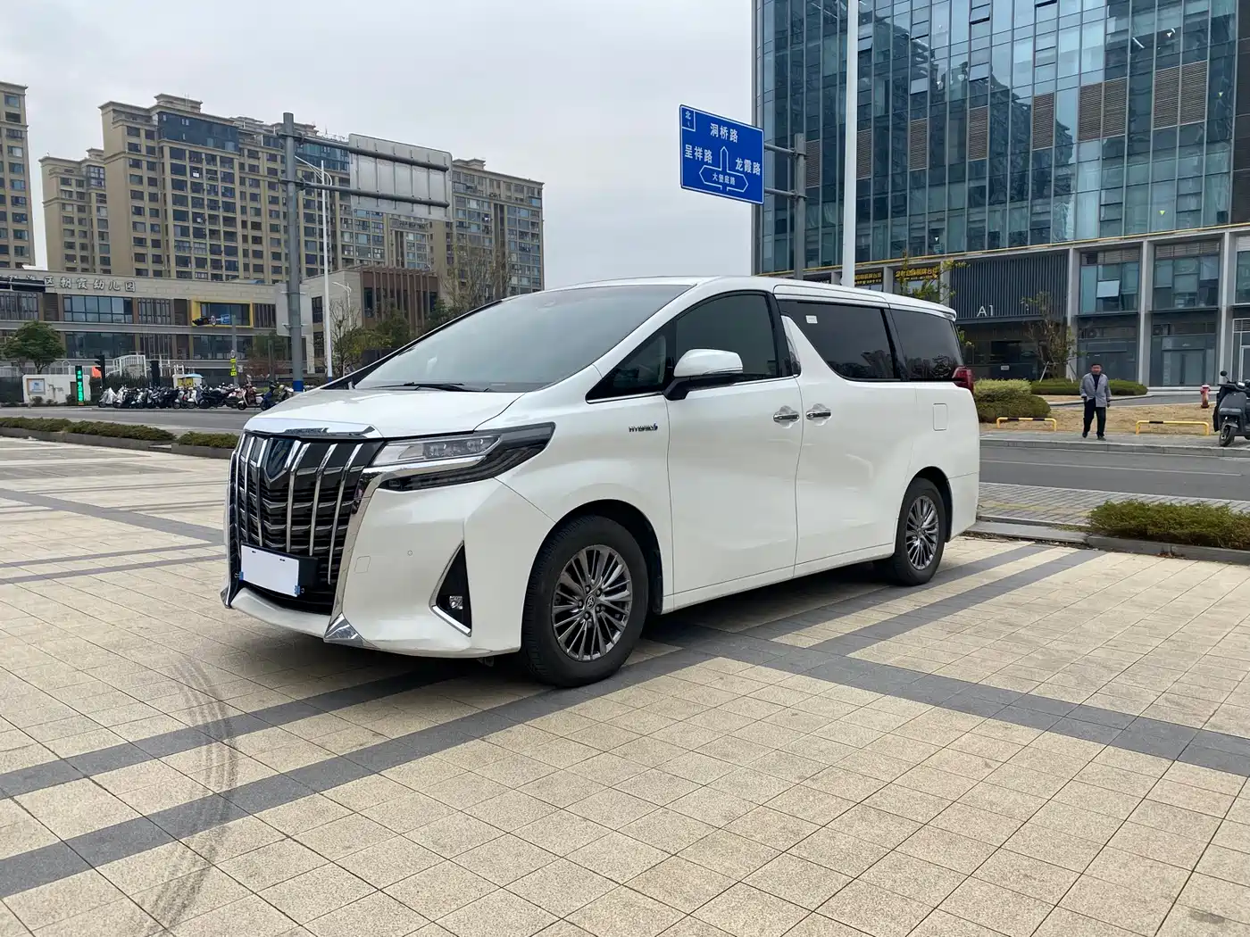 Toyota Alphard 2021 Hybrid 2.5L Luxury