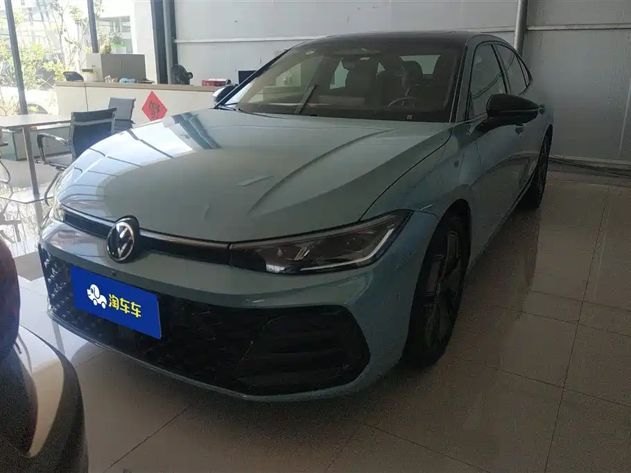 Volkswagen Passat 2025 Model Pro 380TSI Starlight Dragon Premium Edition фото 2