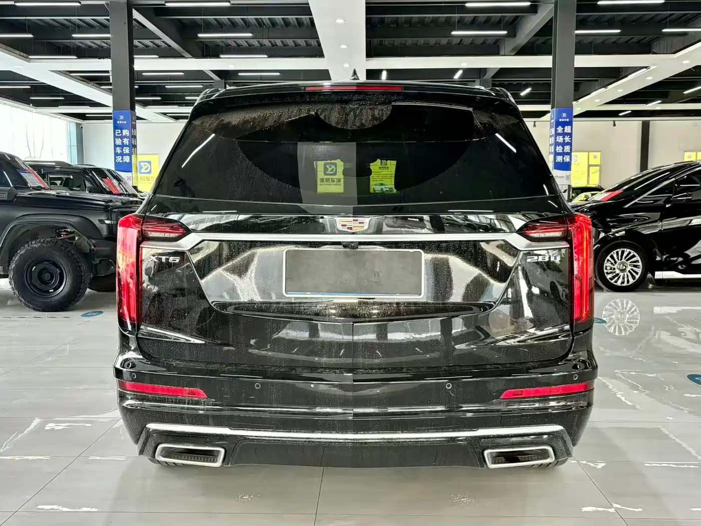 CADILLAC XT6
