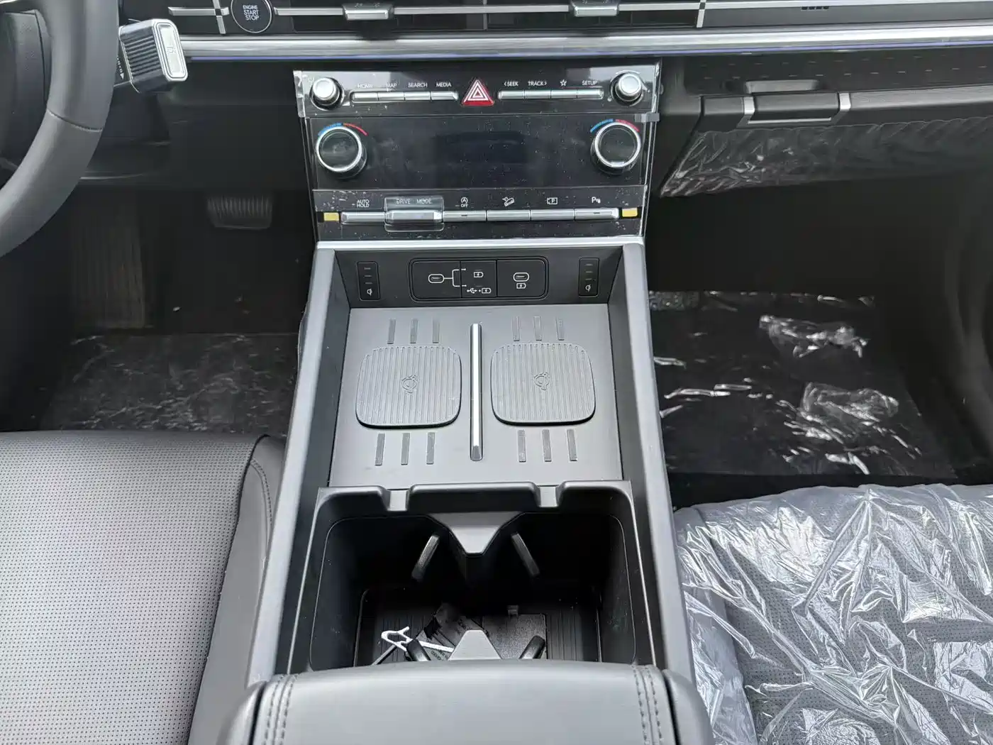Hyundai Santa Fe 2024 2.0T Explorer Pro фото 7