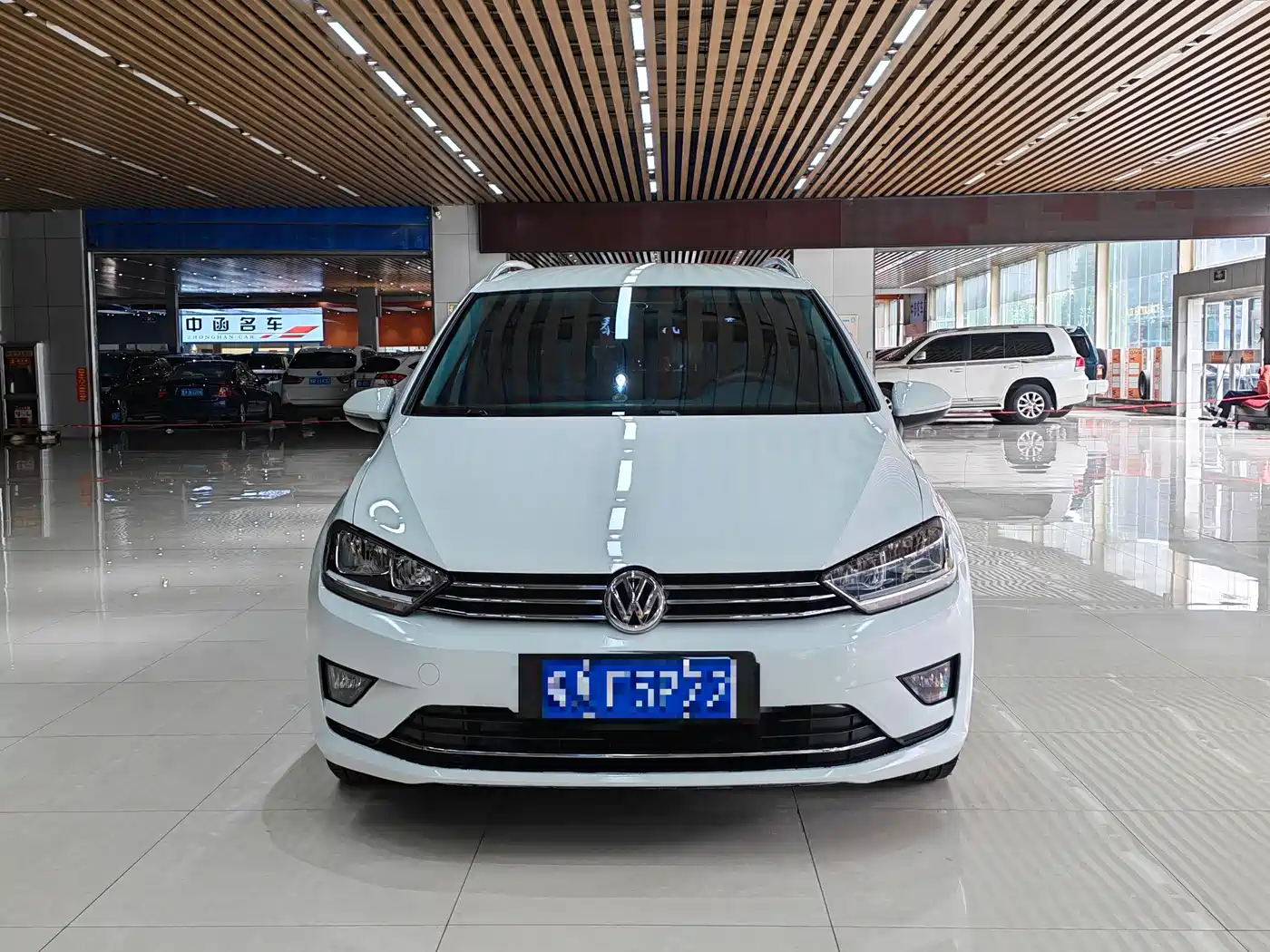 Volkswagen Golf Sportsvan 2016 1.6L Automatic Comfort фото 2
