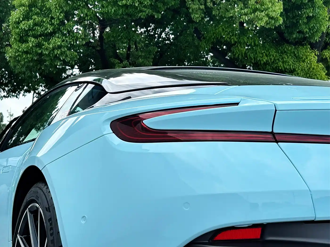 Aston Martin DB11 2019 Model 4.0T V8 Coupe фото 7