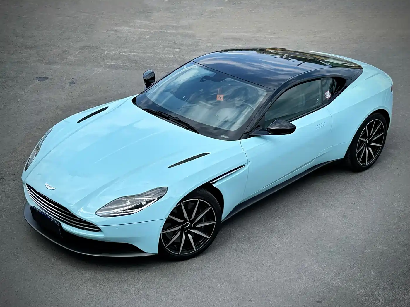 Aston Martin DB11 2019 Model 4.0T V8 Coupe фото 8