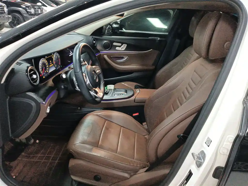 Mercedes-Benz E-Class 2019 E 300 L Sport Fashion фото 11