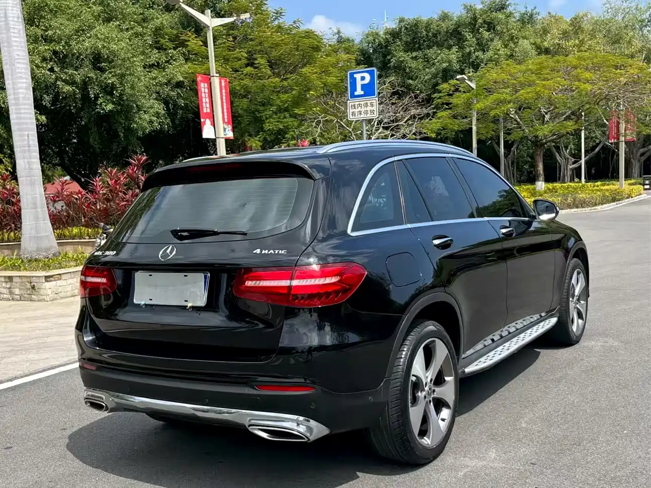 Mercedes-Benz GLC 2016 GLC 300 4MATIC Luxury фото 7