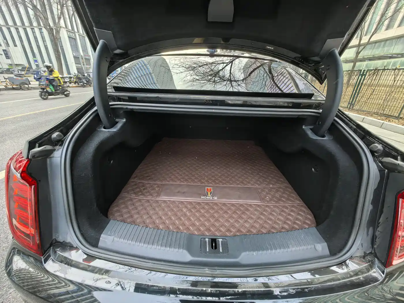 Hongqi H9 2020 3.0T Smart Connection Qi Chang Edition фото 20