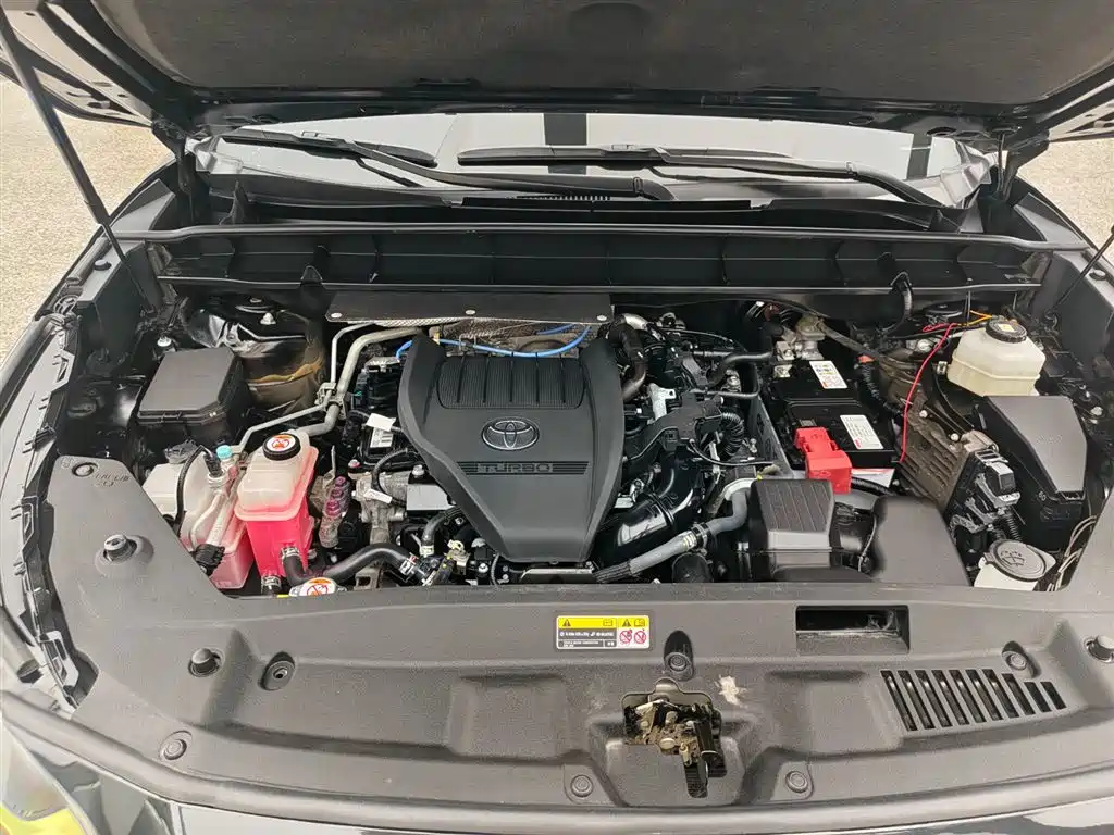 Toyota Crown Kluger 2022 2.0T 4WD Sporty Edition фото 12