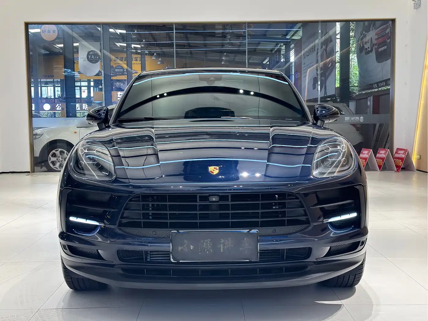 Porsche Macan 2018 Macan 2.0T фото 3