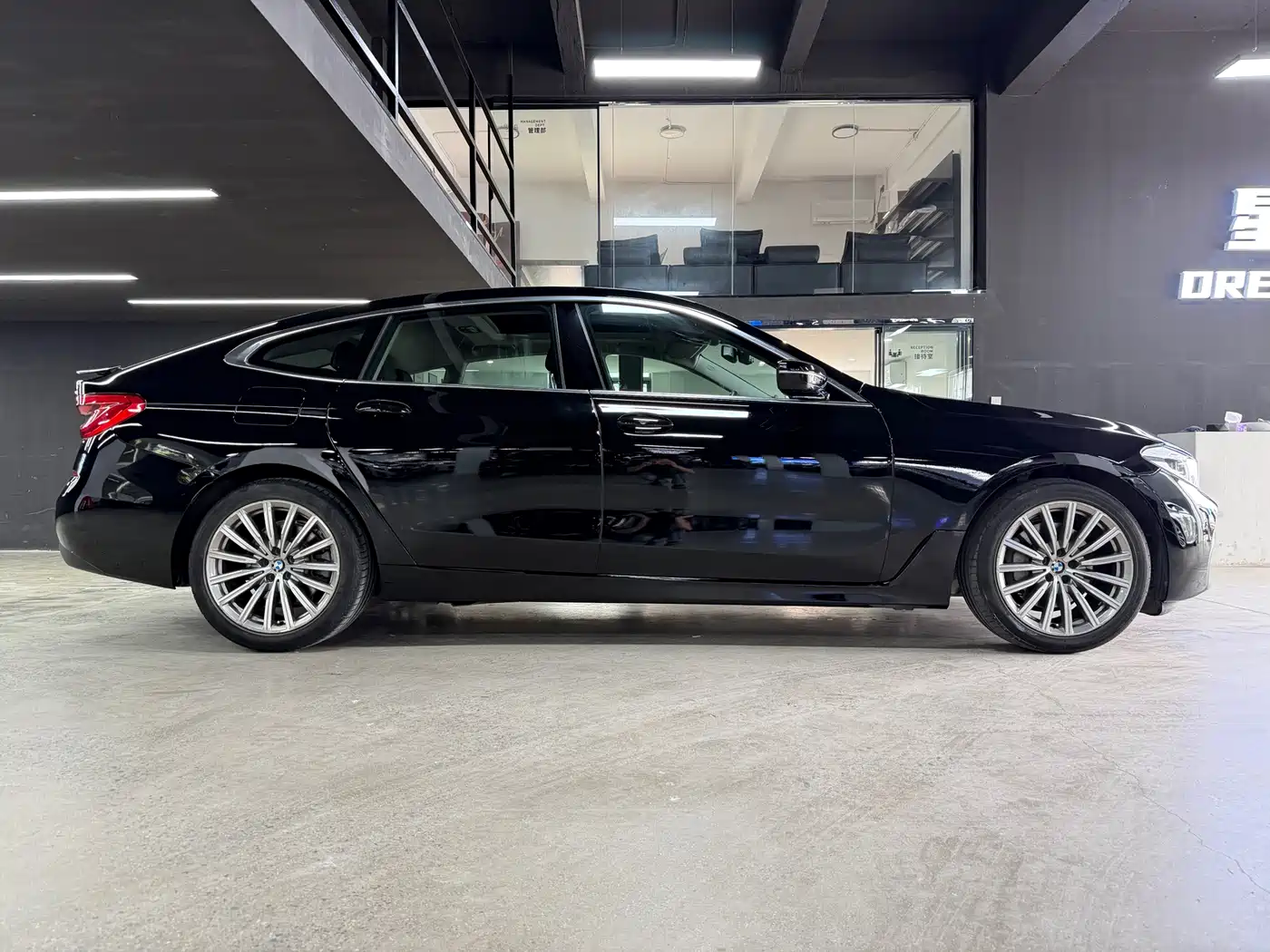 BMW 6 Series GT 2019 630i Luxury Design Package фото 9