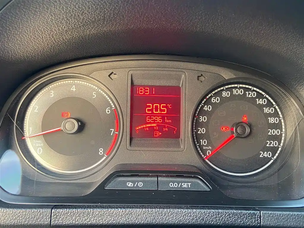 Volkswagen Jetta 2019 Dream Edition 1.5L Manual Fashion фото 15