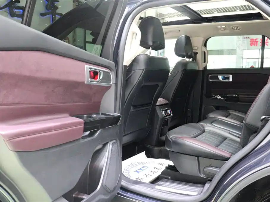 FORD EXPLORER