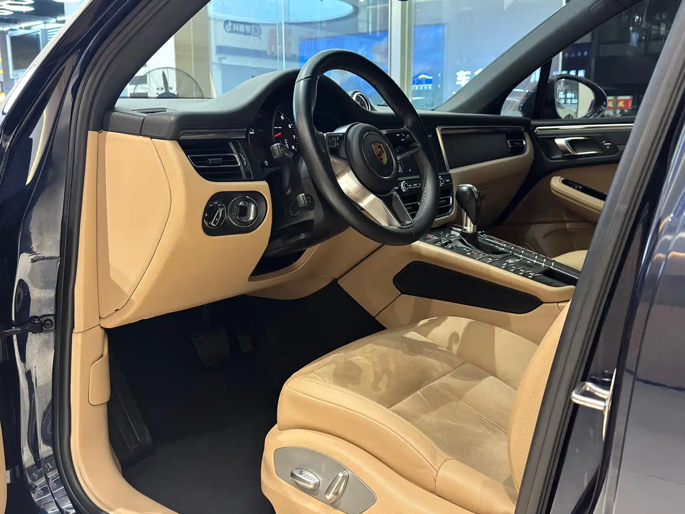 Porsche Macan 2018 Macan 2.0T фото 11