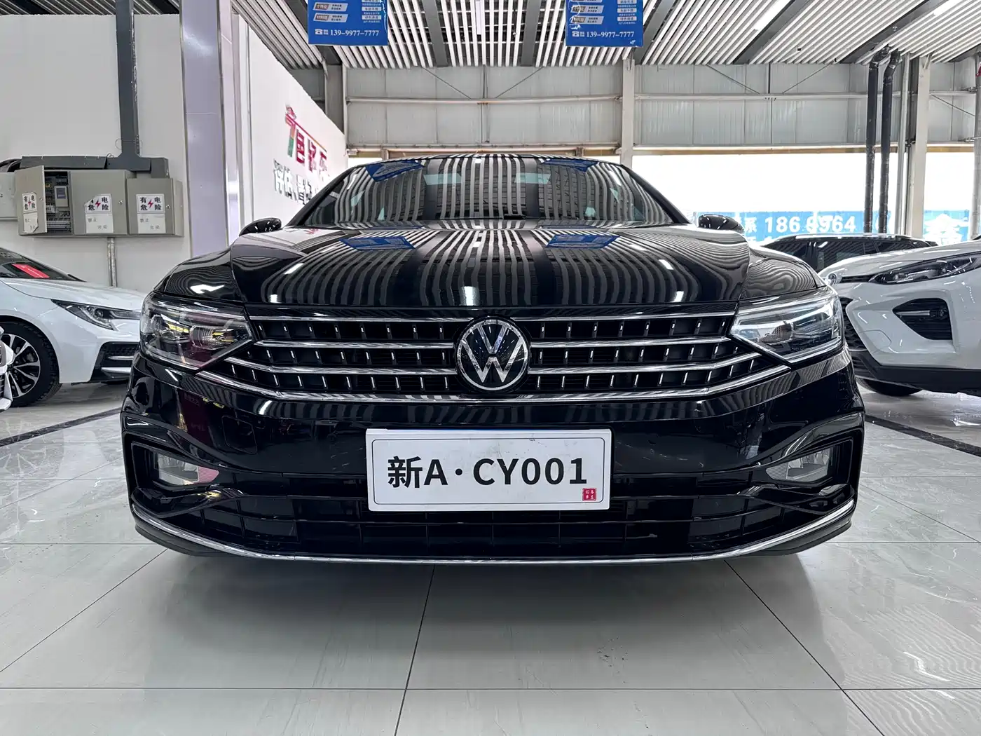 Volkswagen Magotan 2023 2 Million Units Anniversary Edition 330TSI DSG Leading Type фото 2