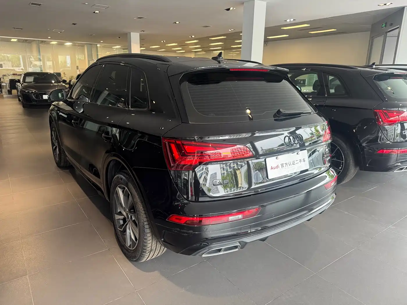 Audi Q5L 2023 40T Luxury Dynamic фото 6