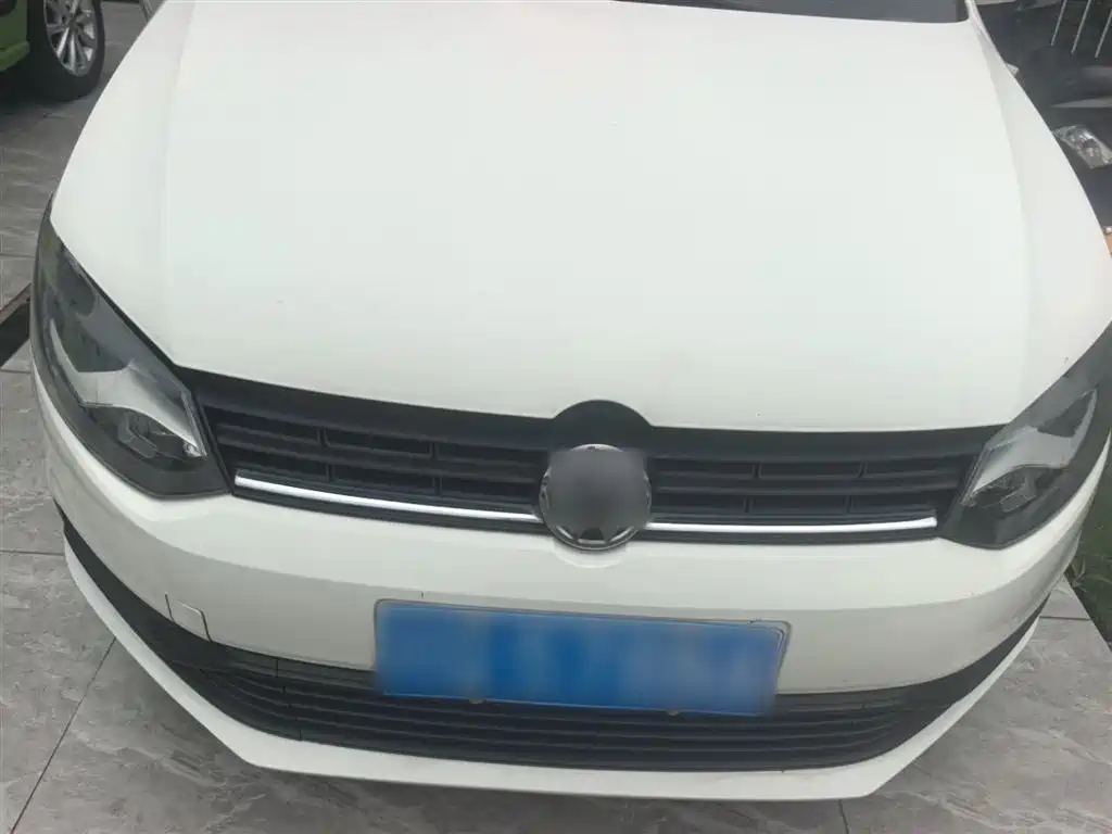 Volkswagen Polo 2016 1.4L Automatic Trend фото 3