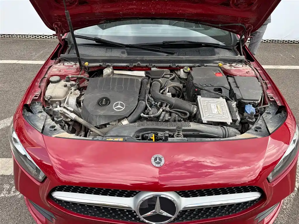 MERCEDES-BENZ A CLASS