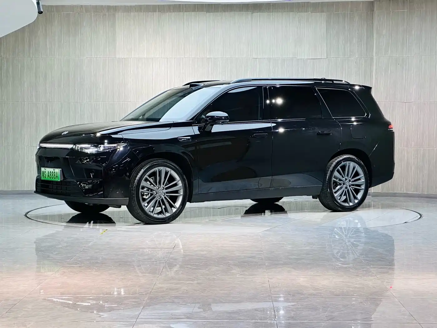 Leapmotor C16 2026 Model Year EREV 280 LiDAR Premium Edition 6-Seater
