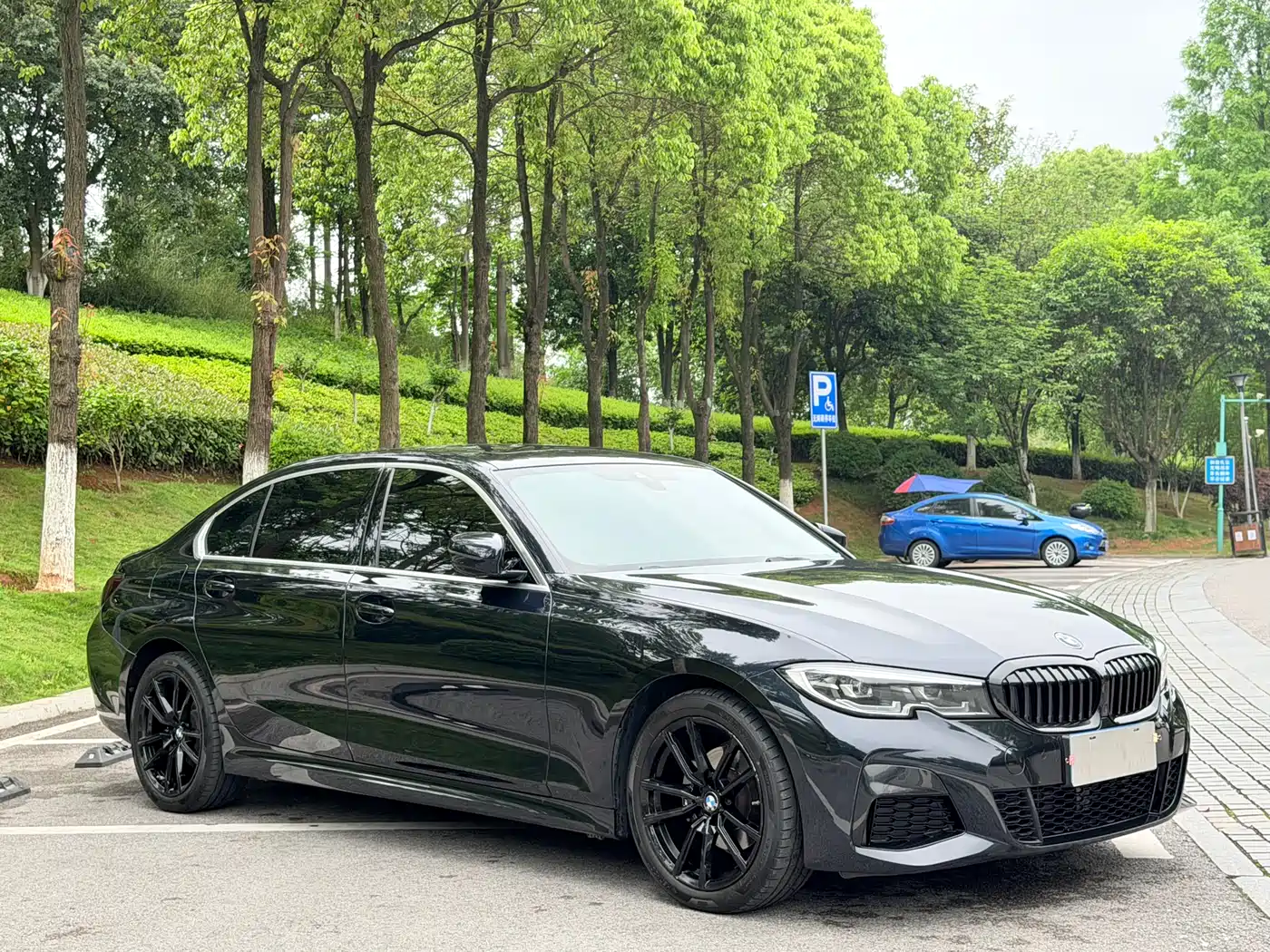 BMW 3 Series 2021 325Li M Sport Package фото 3