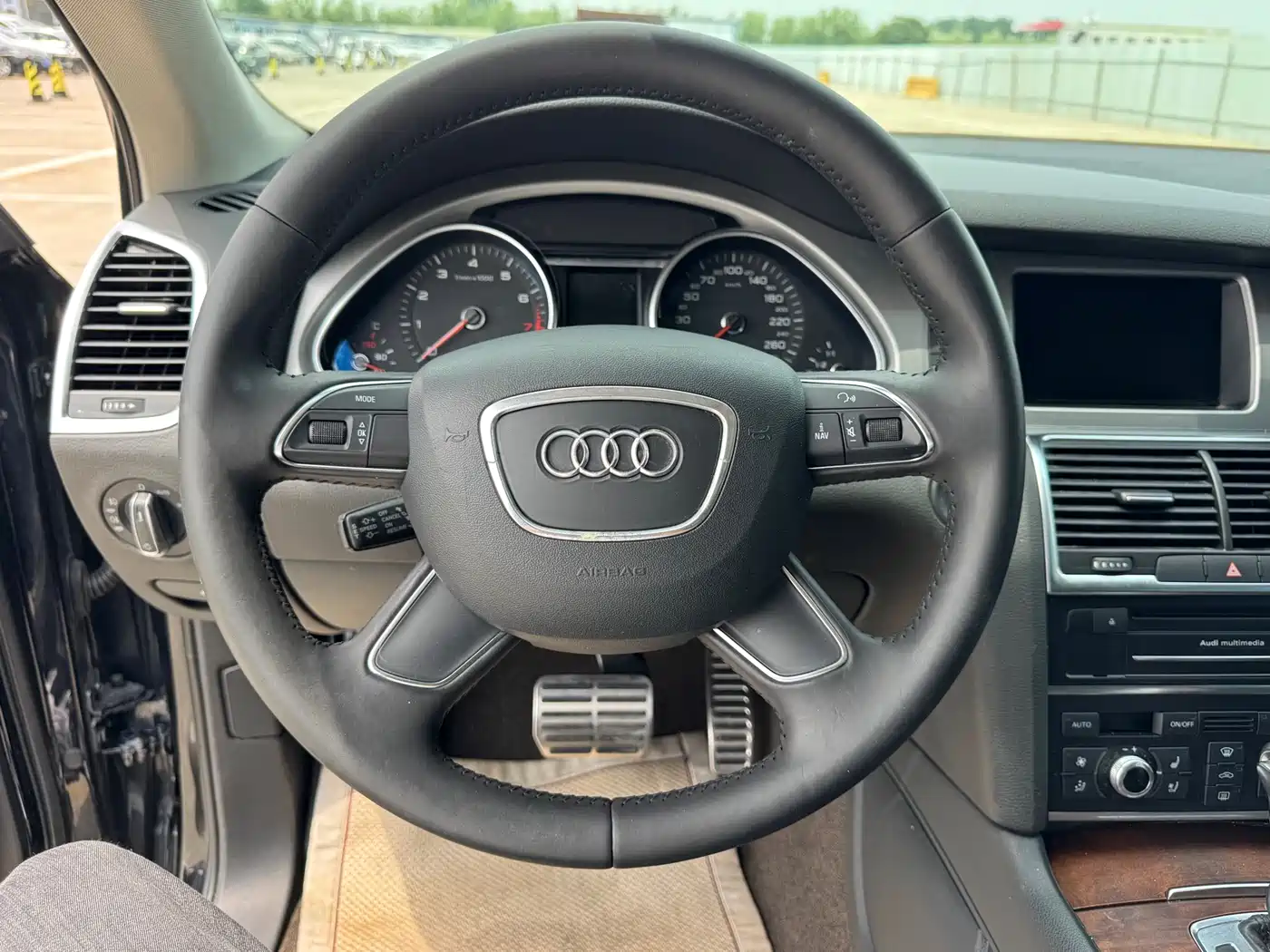 Audi Q7 2012 3.0 TFSI Comfort (200kW) фото 6