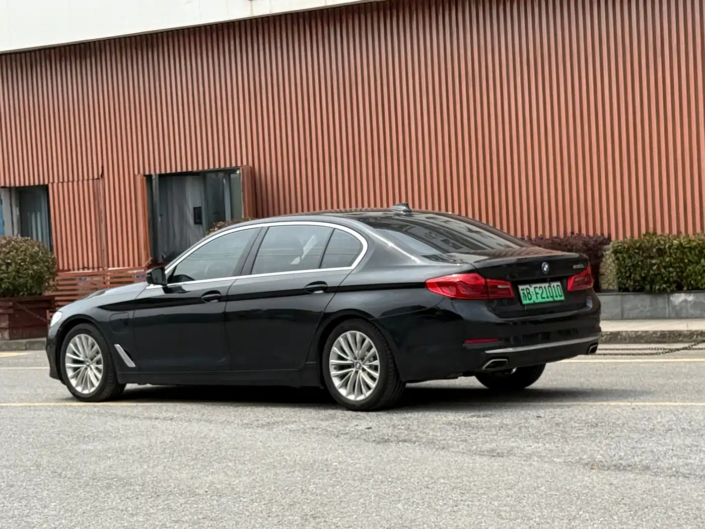 BMW 5 Series New Energy 2020 530Le Range Upgrade Luxury Package фото 5
