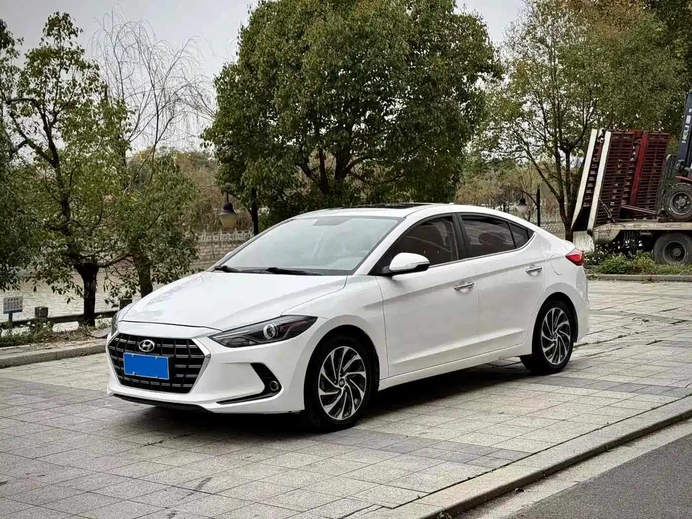 Hyundai Elantra 2019 1.5L CVT Smart Elite