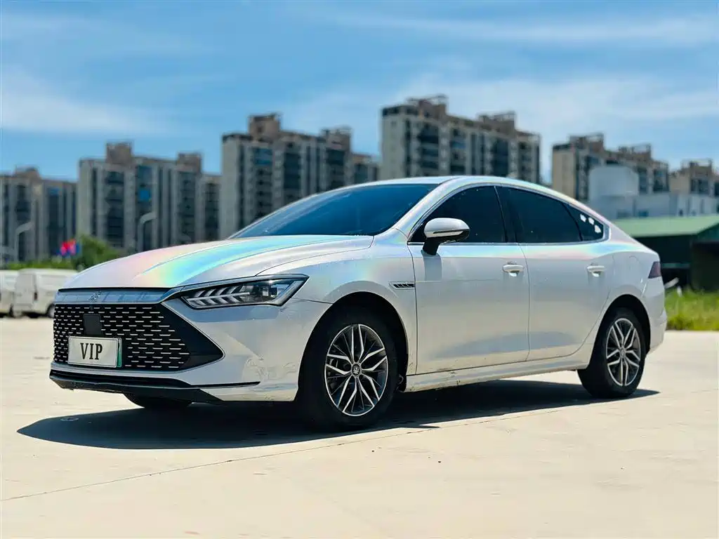 BYD Qin PLUS 2023 Champion Edition DM-i 120KM Excellence