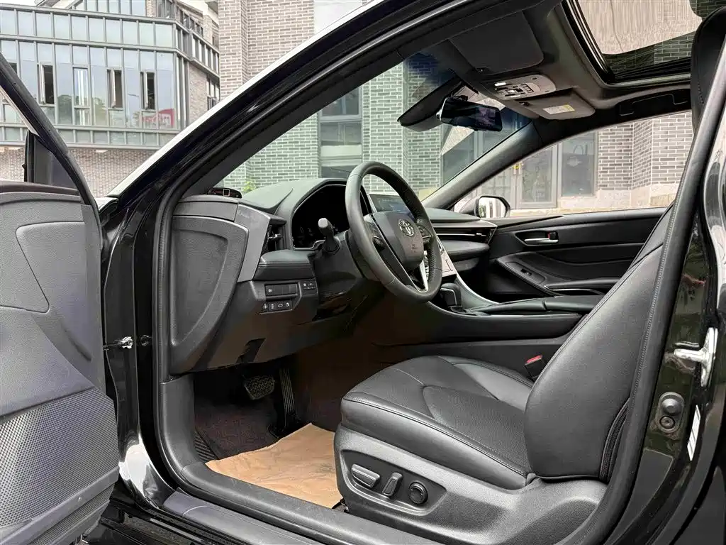 Toyota Avalon 2022 2.0L Luxury Edition фото 5
