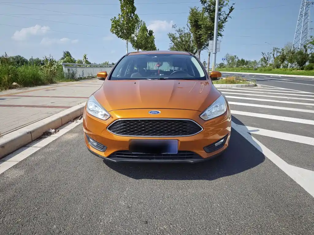 Фото 23 - Ford Focus