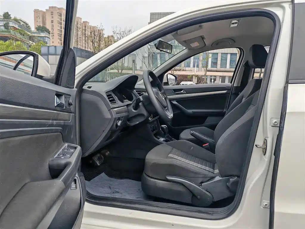 Volkswagen Lavida 2019 Lavida Start 1.5L Auto Trend (China VI) фото 14
