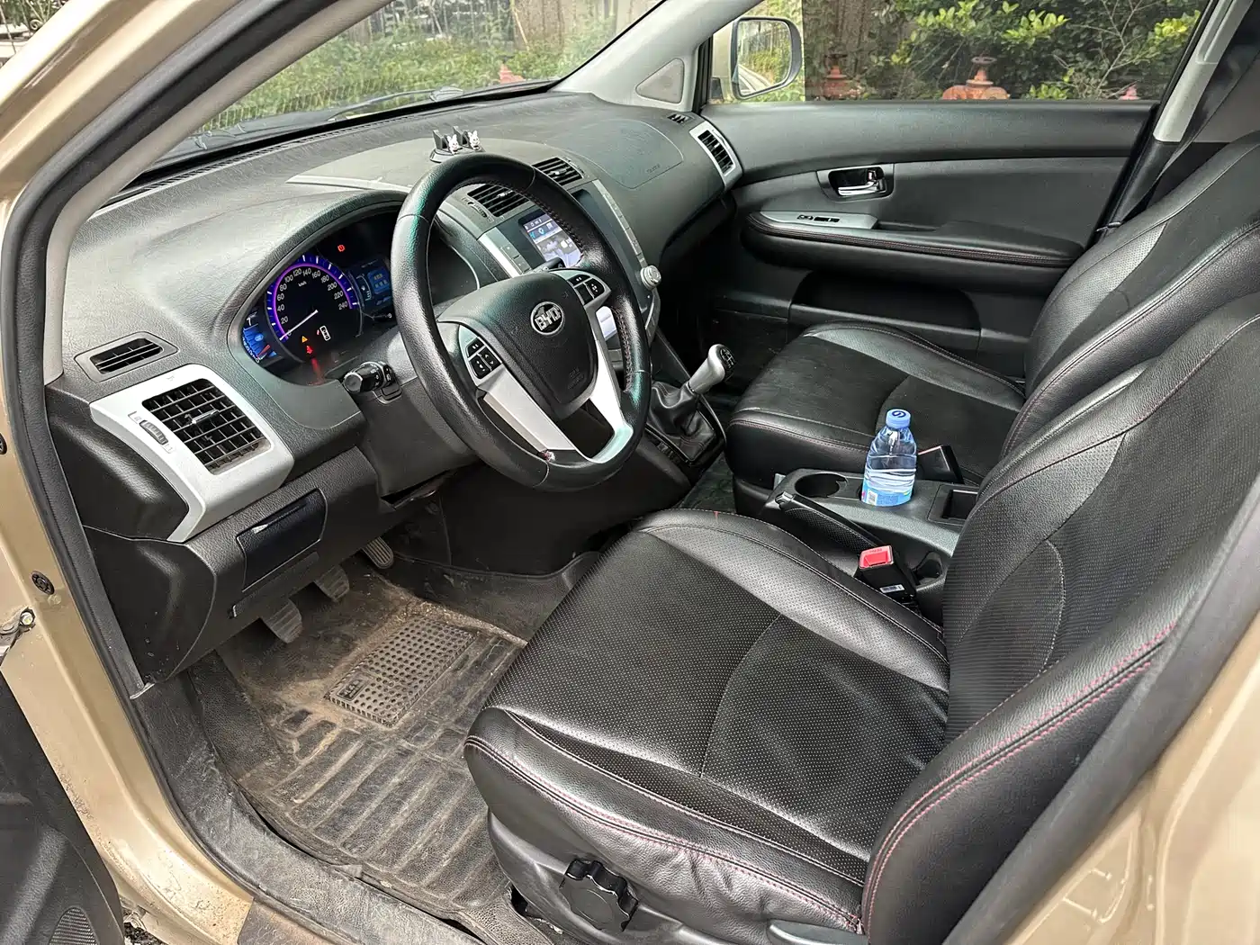 BYD S6 2015 2014 Model 2.0L Manual Luxury 5-Seater
