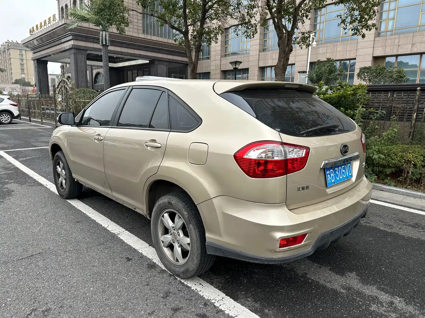 2015 BYD S6