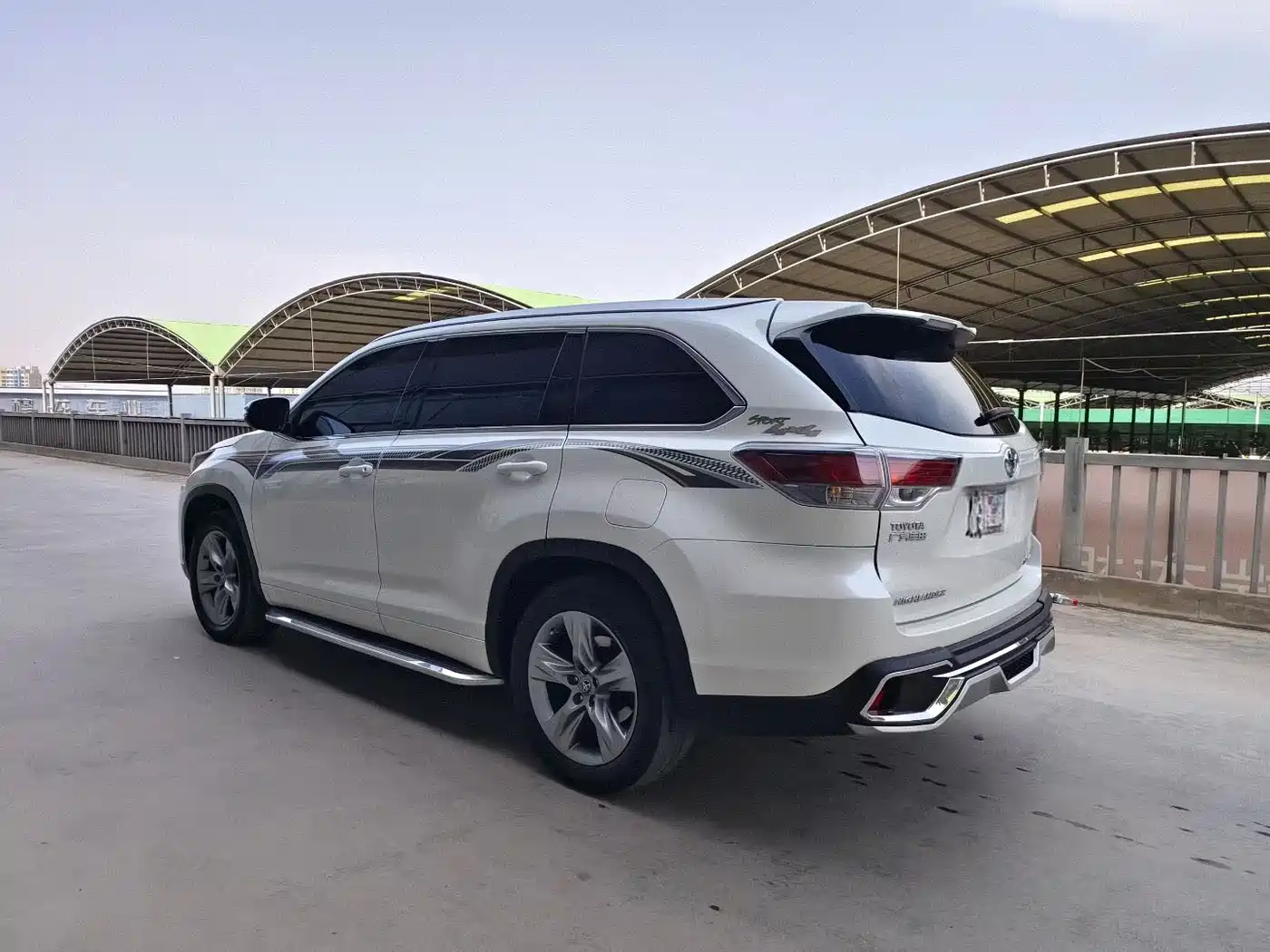 Toyota Highlander 2015 2.0T AWD Luxury Edition 7-seater фото 4