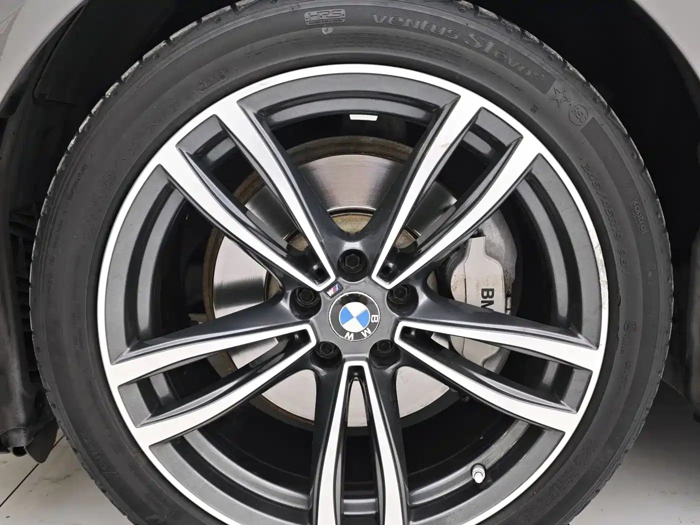 BMW 7 Series 2019 730Li M Sport Package фото 22