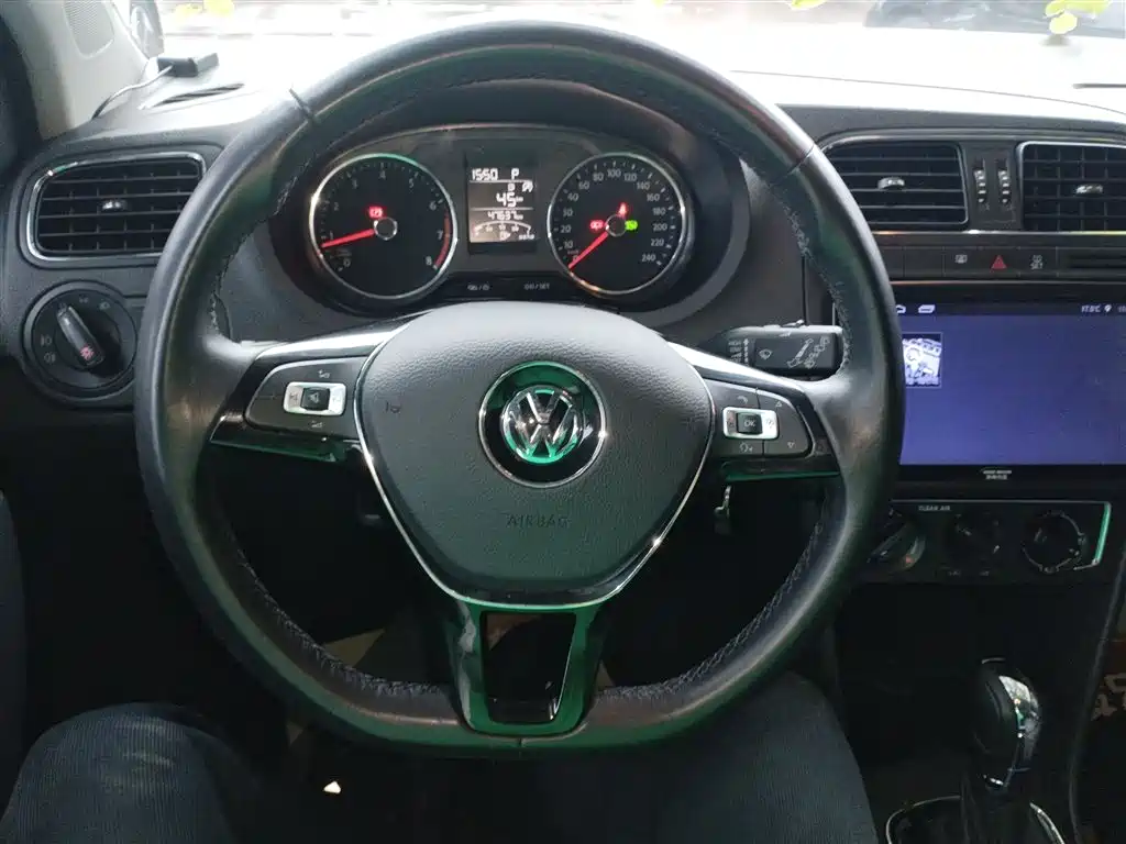 Volkswagen Polo 2018 1.5L Auto Comfort фото 11