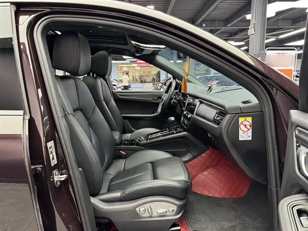 Porsche Macan 2024 Macan 2.0T фото 4